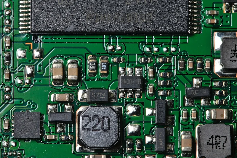 Le cœur de la machine : processeur, RAM et stockage