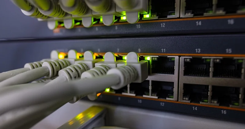 Redémarrer la Freebox sans télécommande : les méthodes qui marchent